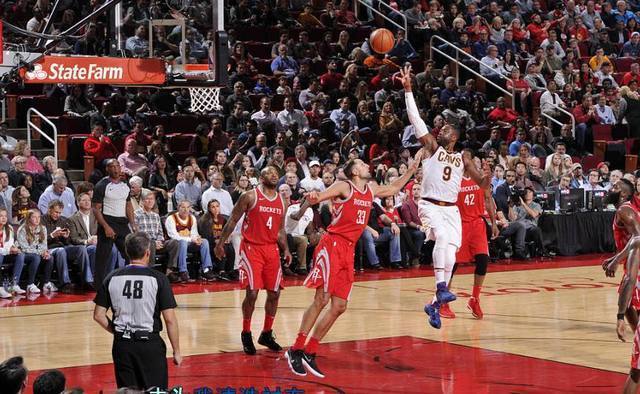 是湖人进攻 是湖人进攻