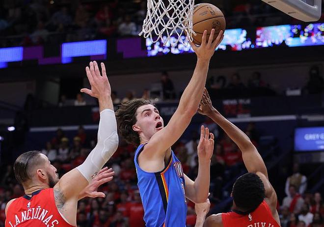 他在更强调 他在更强调